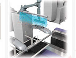 汽車在搬運(yùn)保險杠時，靜電吸塵問題特別嚴(yán)重，影響下一步工序。